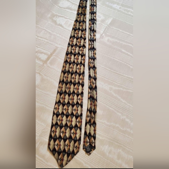 Retro Design Studios 100% Silk Geometric Diamond Multicolored Tie/ Necktie - Picture 7 of 7